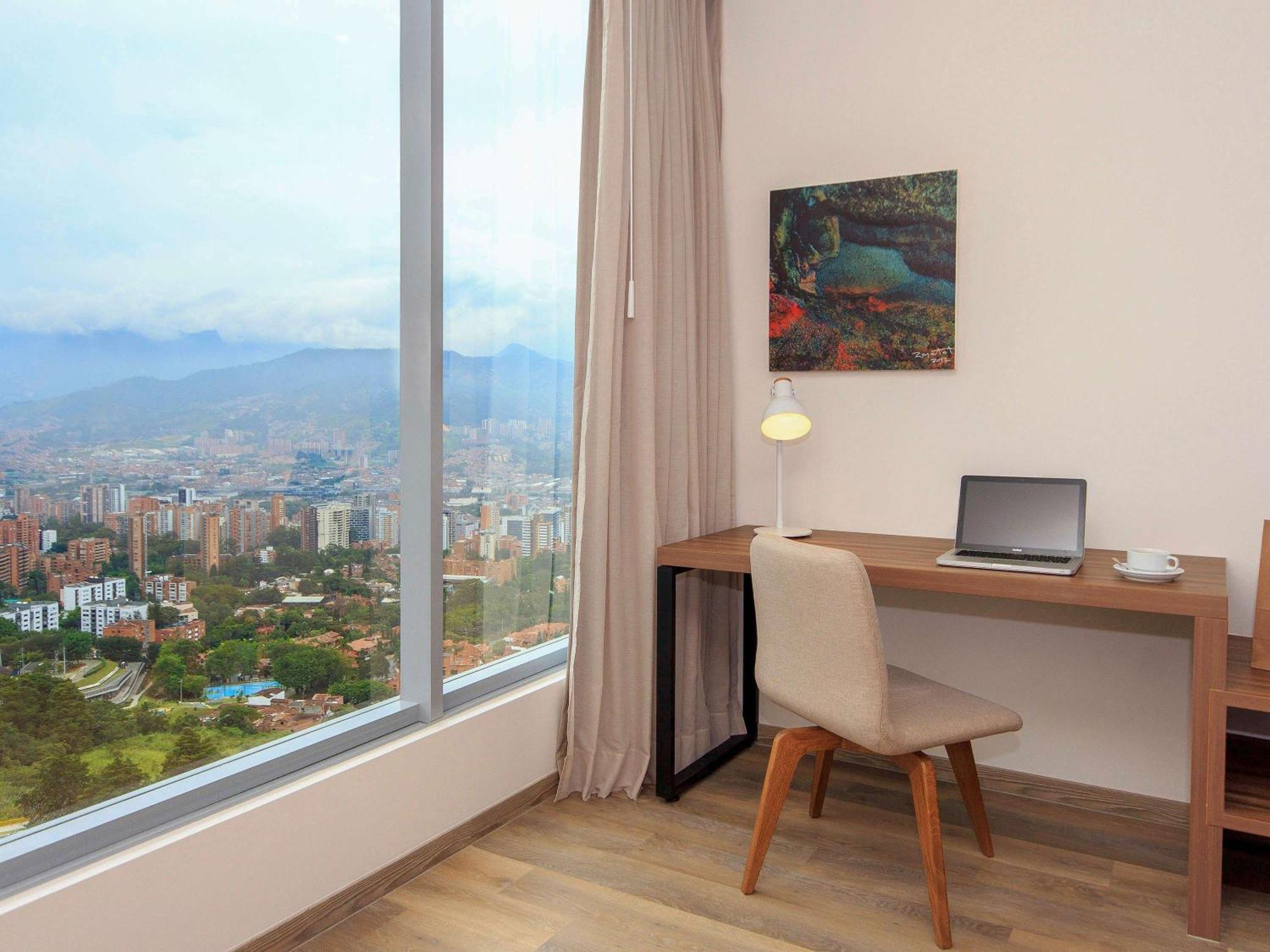 Novotel Medellin El Tesoro Exteriér fotografie A home office