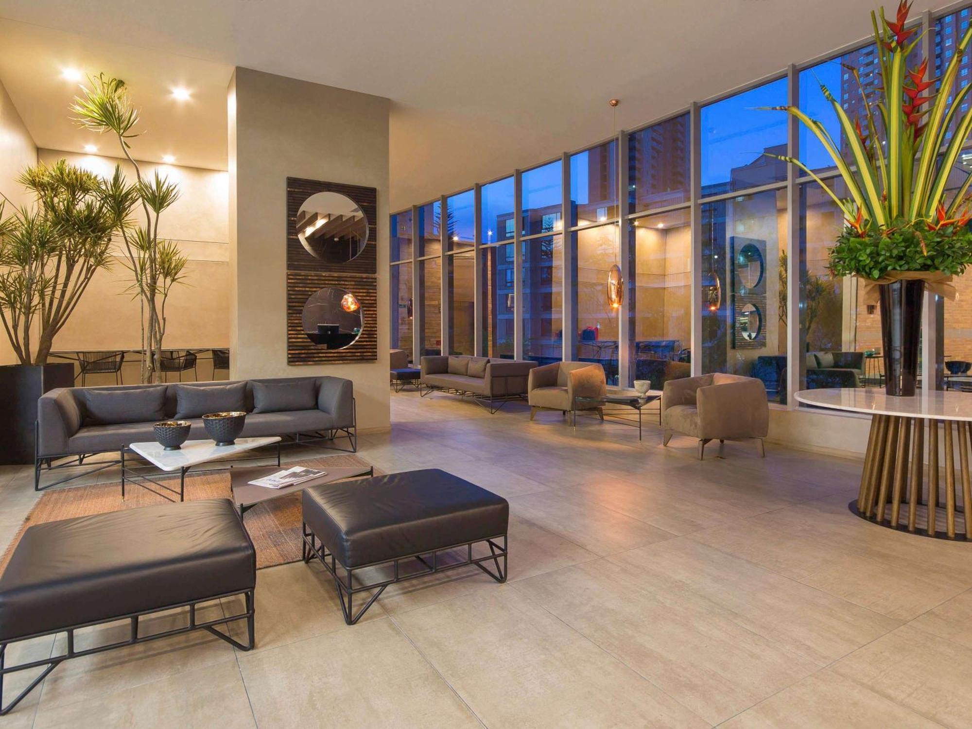 Novotel Medellin El Tesoro Exteriér fotografie Lobby