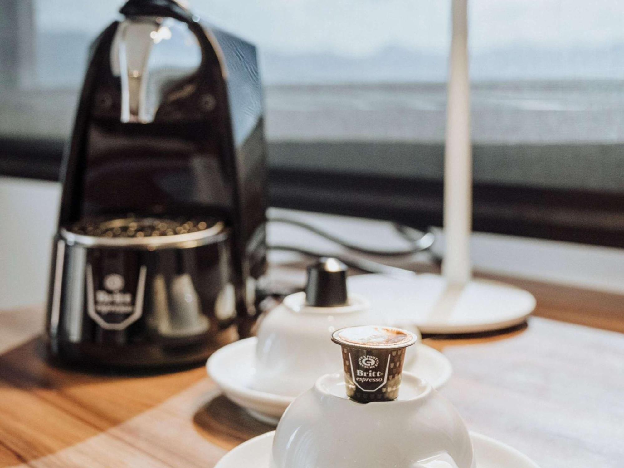 Novotel Medellin El Tesoro Exteriér fotografie A coffee machine